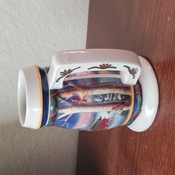 VTG 2000 Budweiser Holiday Collectible Stein “Holidays in the mountains" - Picture 3 of 10